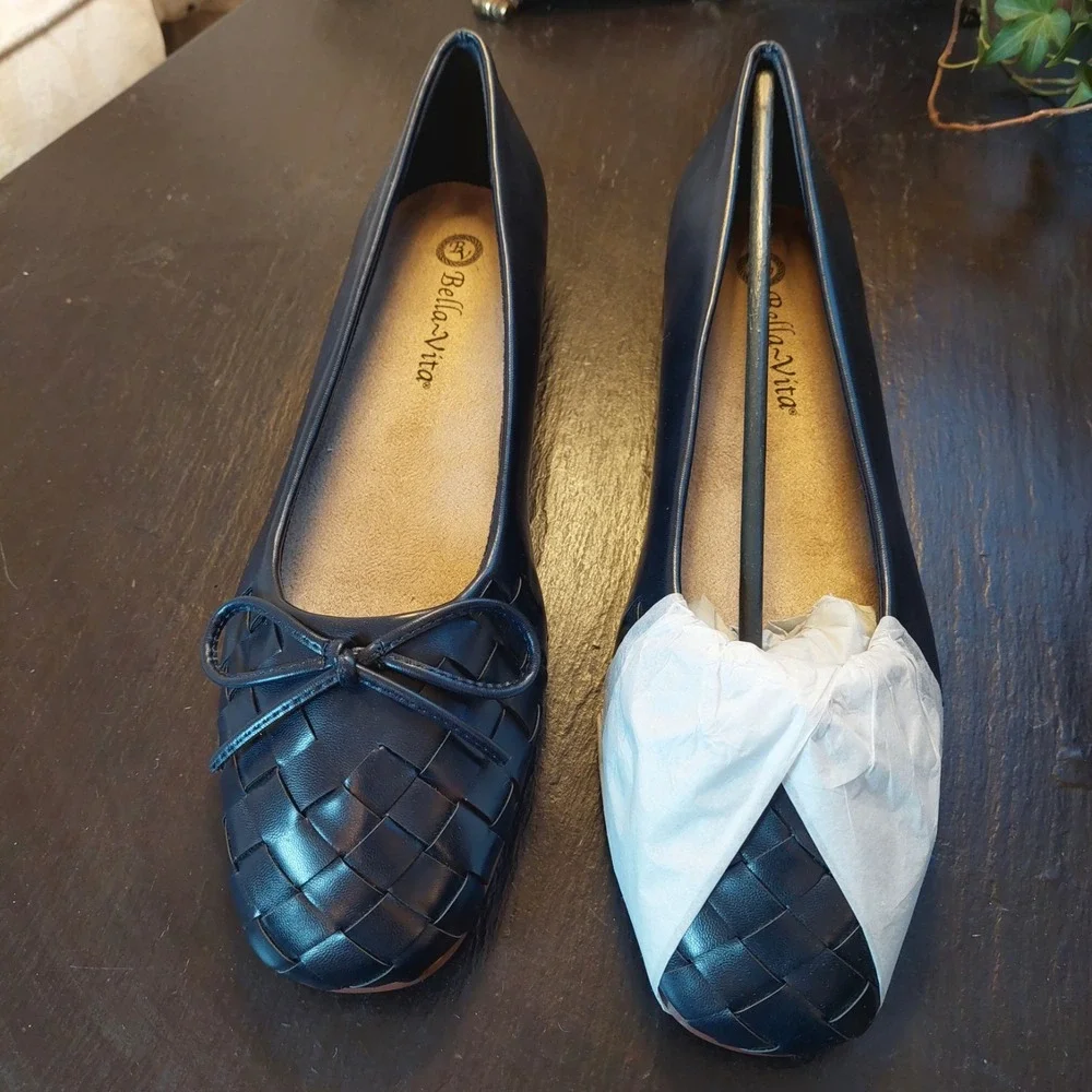 NEW! Bella Vita Women's Francie Woven Top Ballet Flat Slip-on Navy Size 9WW $90